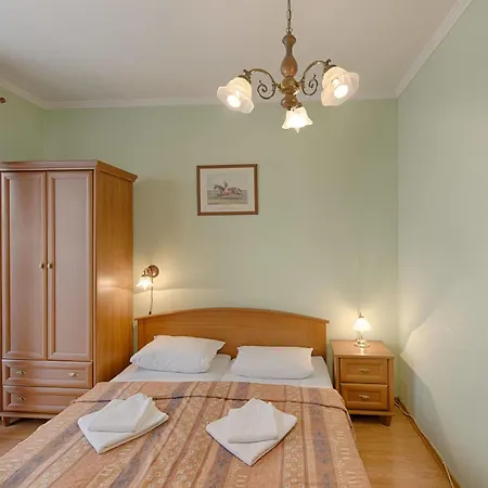 Derby Hotel 3*