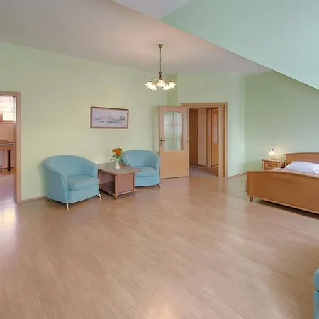 Derby 3* Karlovy Vary
